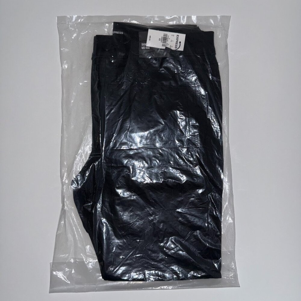 NWT Express Skinny Mid Rise Pants Black Size 6 Short